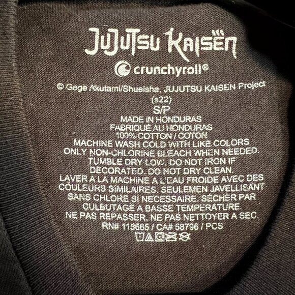 NWT Jujutsu Kaisen Black 100% Cotton Graphic Print Tee T-Shirt SZ Small - Picture 2 of 4